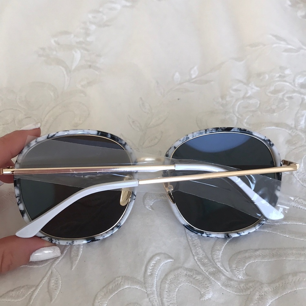 Reflective marble frame sunglasses - Picture 3 of 3